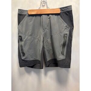 REI Mens Outdoor Cargo Shorts With Zipper Pockets Size 36 Gray